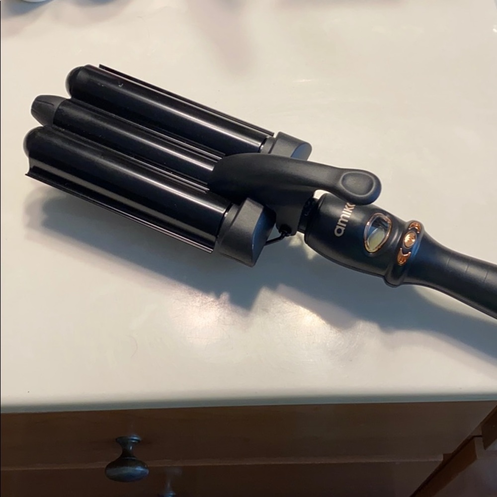 Amika High Tide Deep Waver